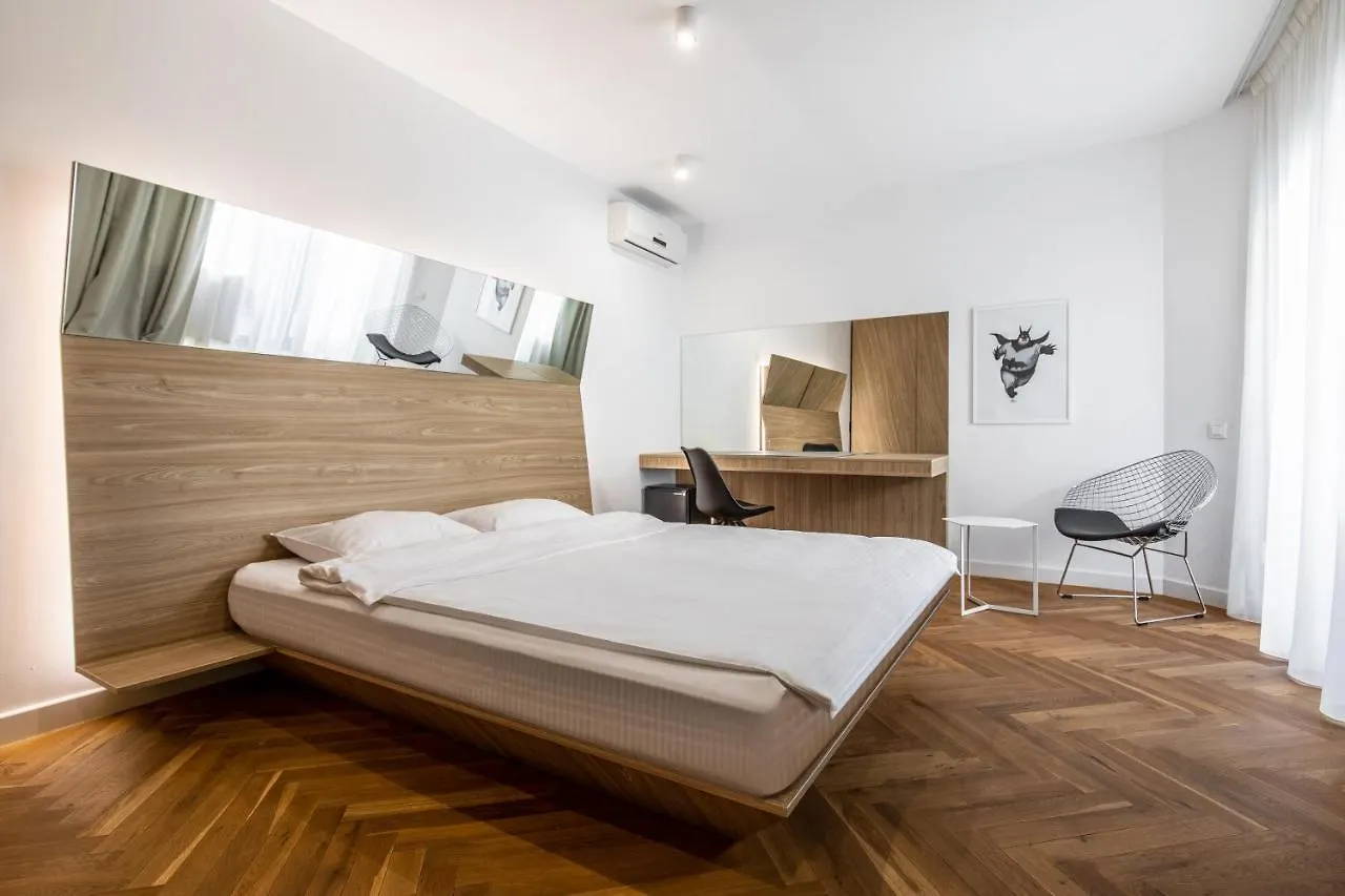 Aparthotel Blend City Center Bucharest 3*,