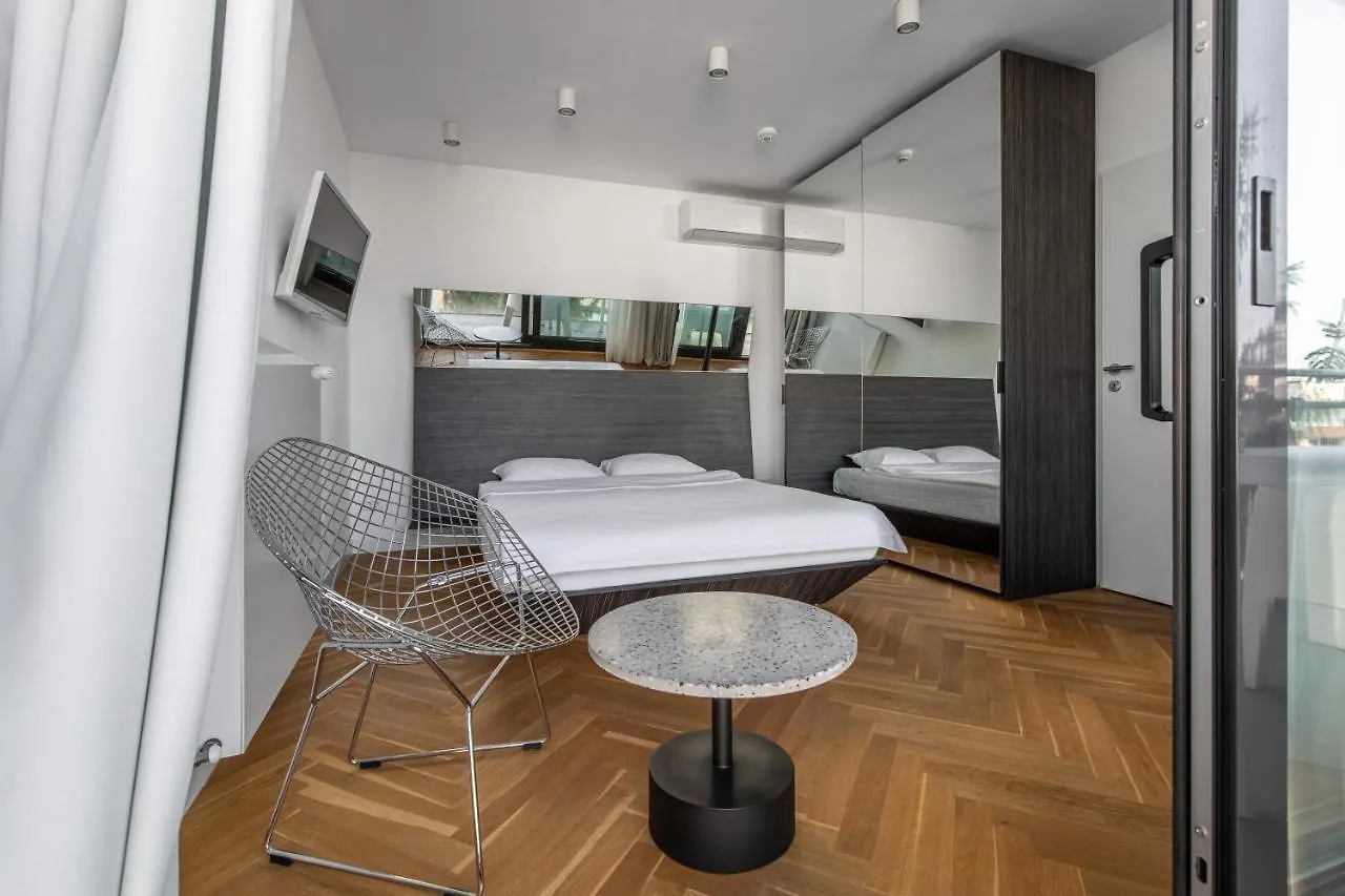 Aparthotel Blend City Center Bucharest Romania